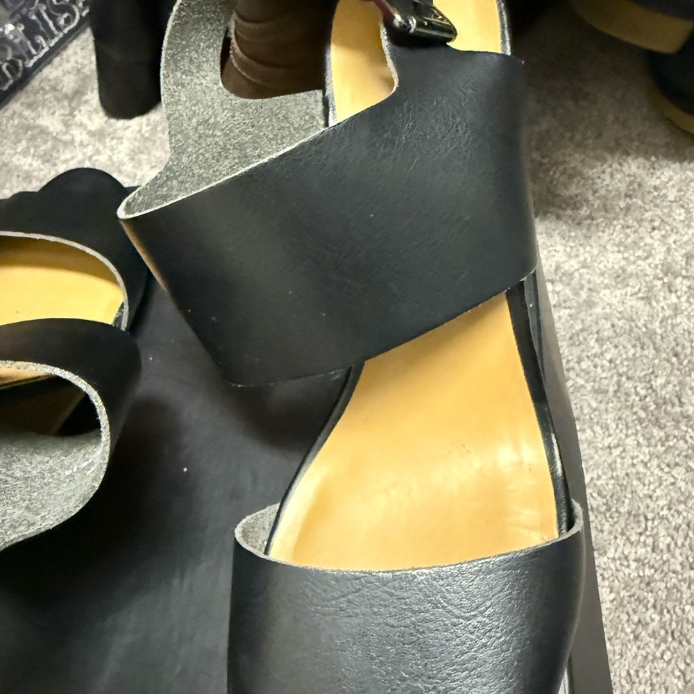 Old Navy Black Women's Sandals